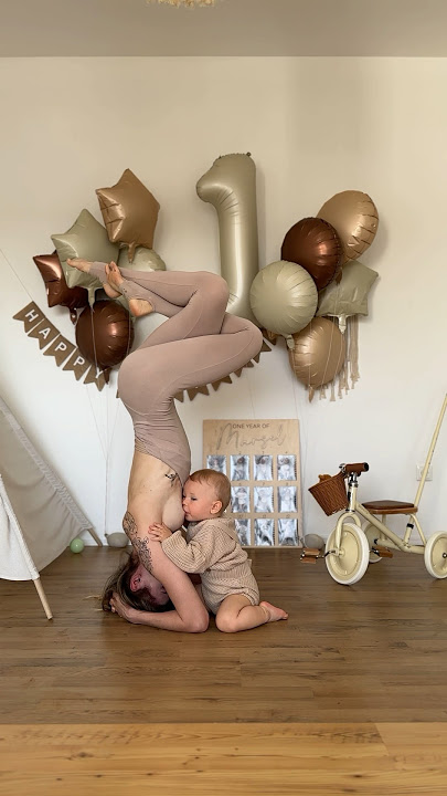 Yoga mom and breastfeeding 🤍 #baby #cute #cutebaby #breastfeeding