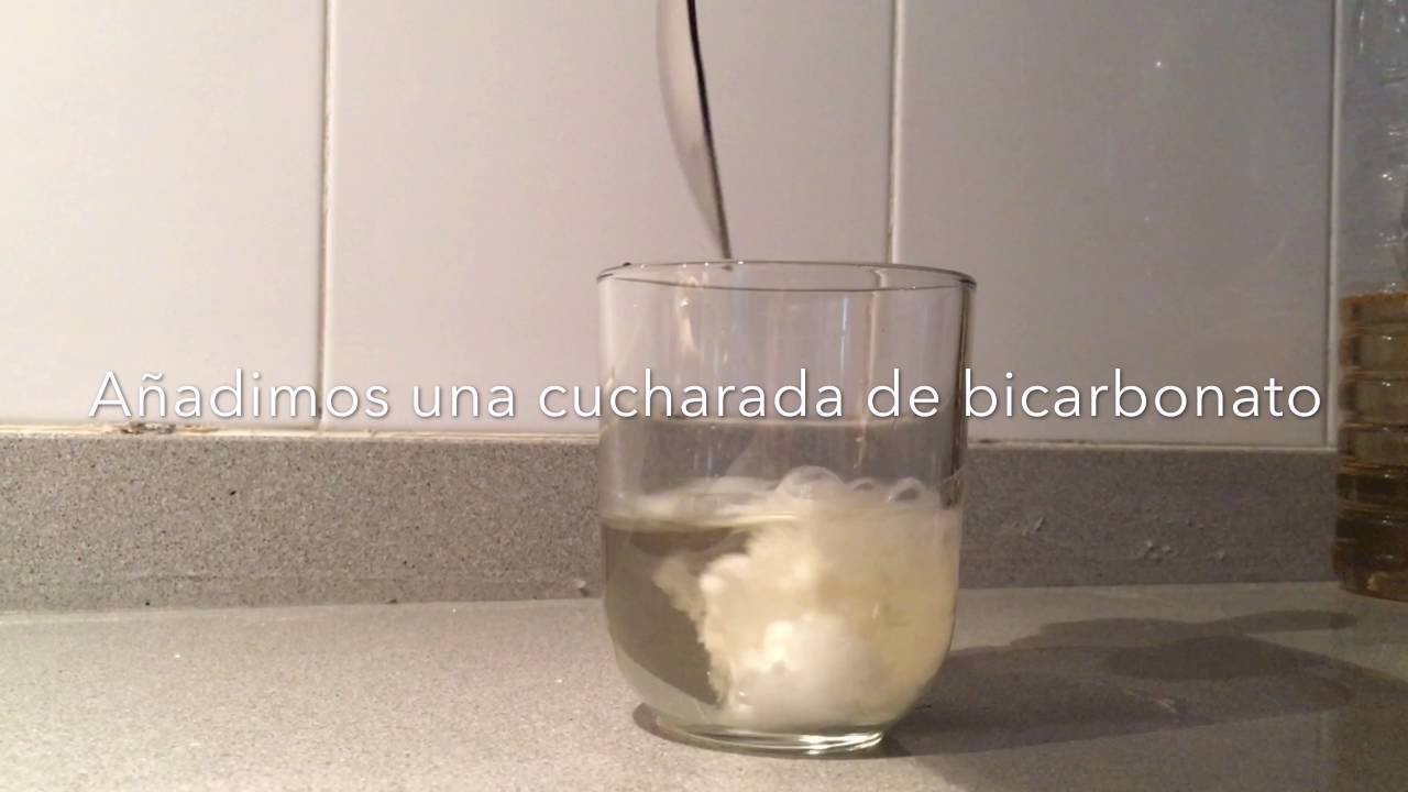 Reaccion Quimica Agua Vinagre Y Bicarbonato Youtube