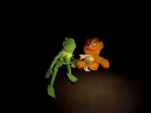 Kermit und Fozzy vs. Fanta 4