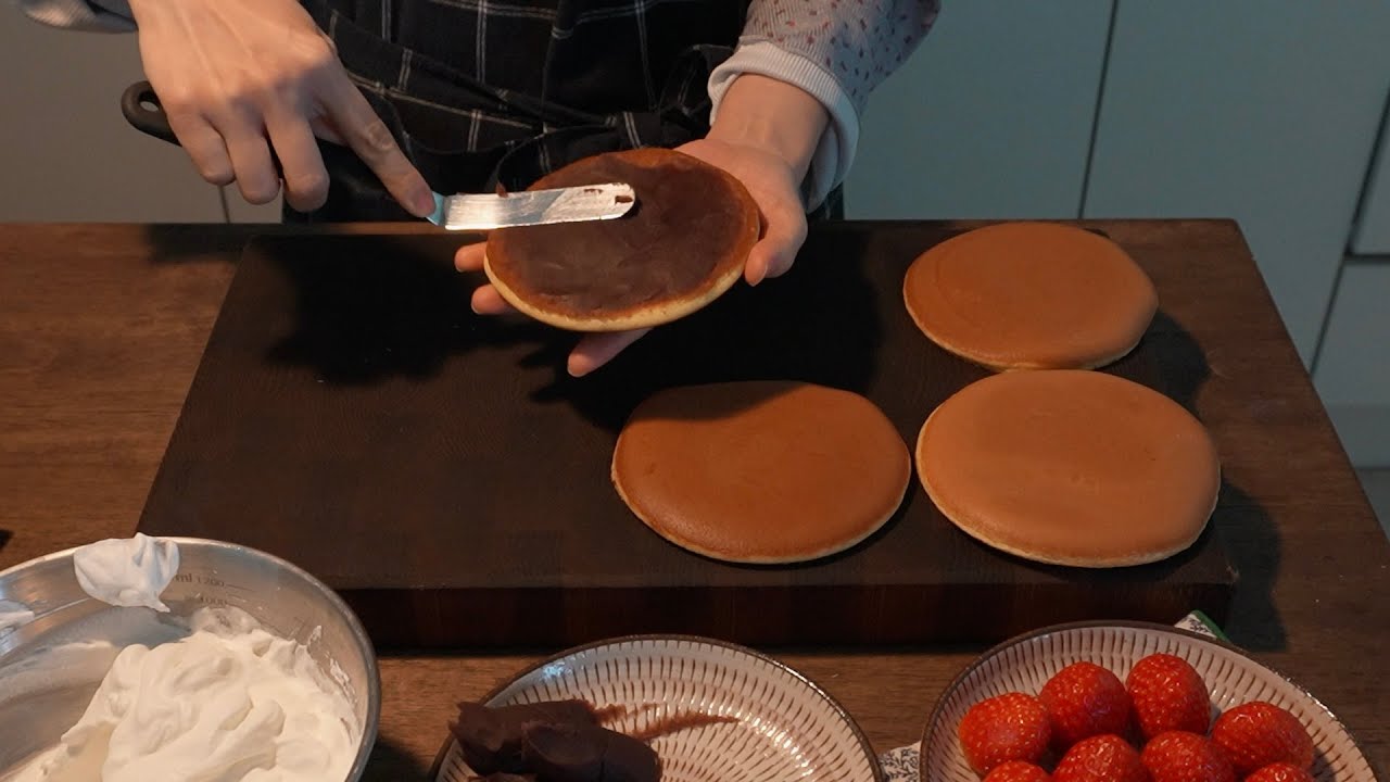 도라야끼 만들며 시작하는 하루 | 남대문 시장 투어 그리고 매콤한 두부김치로 마무리하는 저녁