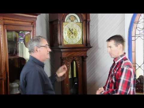 Vidéo: Horloge Grand-père (67 Photos) : Nous Choisissons Des Modèles Mécaniques à Pendule Et Sonnerie Dans Un Coffret En Bois De Chez Hermle, Fabricants Italiens Et Autres