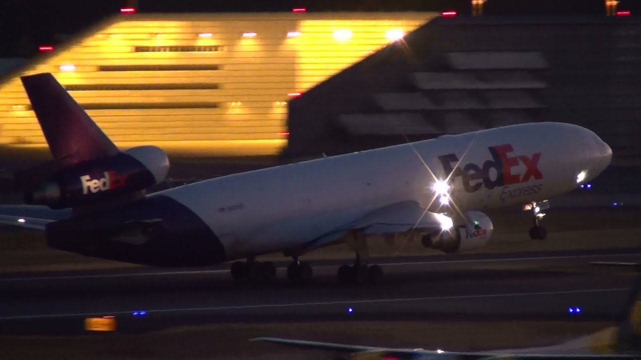 FedEx MD-11 [N643FE] Takeoff Portland Airport (PDX) boeing 777-200