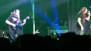 Dream Theater en Chile 2012 - Surrounded