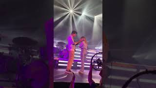 Download Lagu Brett Young LIVE Marriage Proposal Download Lagu Brett Young LIVE Marriage Proposal