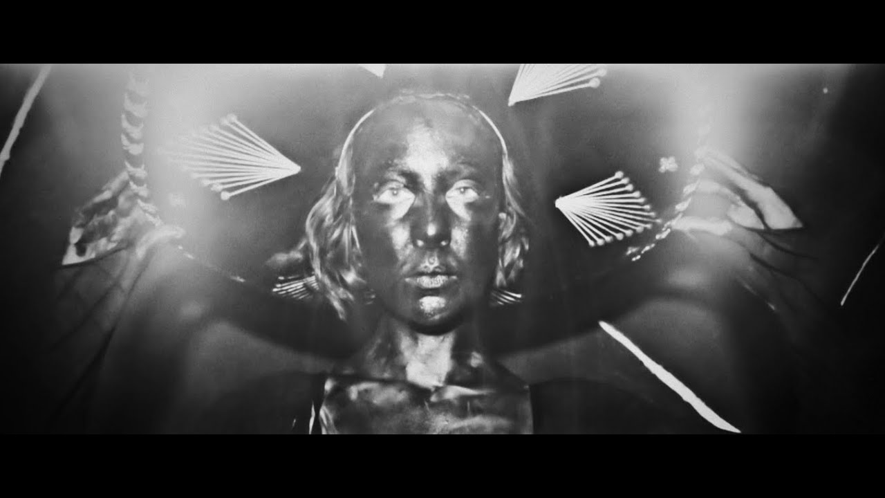 Regardez Zoufris Maracas - Et si demain [Clip Officiel] sur YouTube