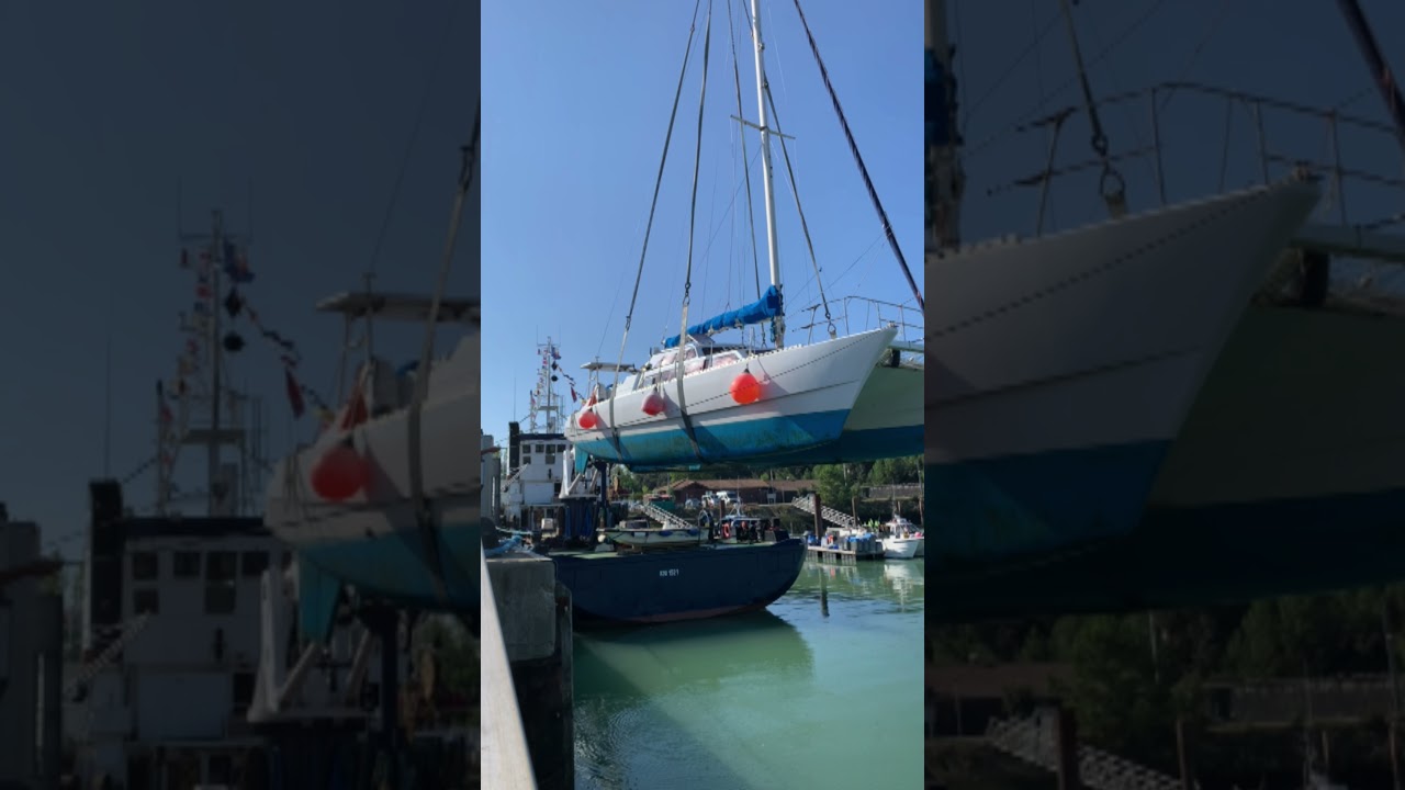 Sortie de l'eau de CATAMARAN SALINAS
