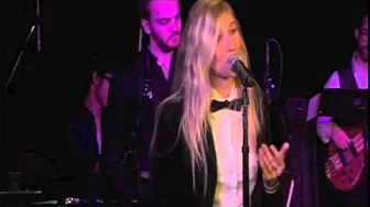 Laure Z - La valse a mille temps (cover) Laure Z - La valse a mille temps (cover)