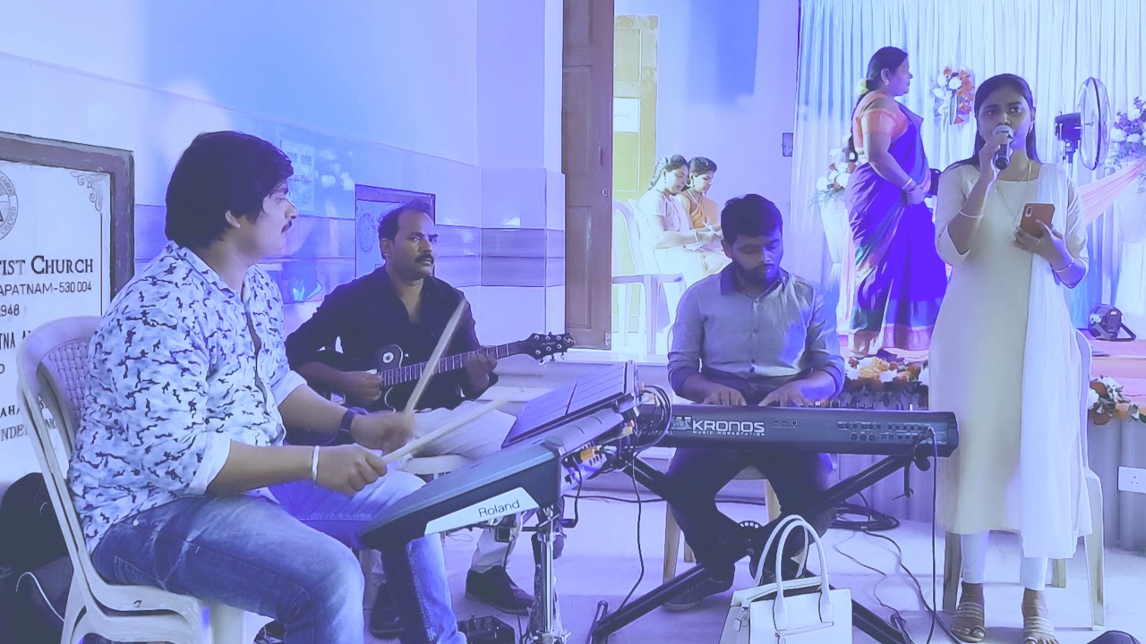 Neeve Neeve Nannu Pilichina Swaramu live Song Live Music by Manu Pads