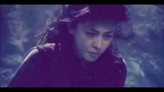 Kore - Yana Döne Resimi