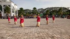 Tari Melayu Sungai Kapuas (Indonesia, Kalimantan Barat) - Durasi: 5:30. Tari Melayu Sungai Kapuas (Indonesia, Kalimantan Barat) - Durasi: 5:30.