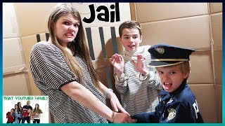 Cops And Robbers In A Huge Box Fort Maze / That YouTub3 Family | Family Channel