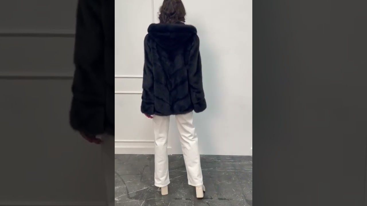 Шуба норковая "Кулиска-паркет" (Графит) с капюшоном. Длина изделия 70 см.