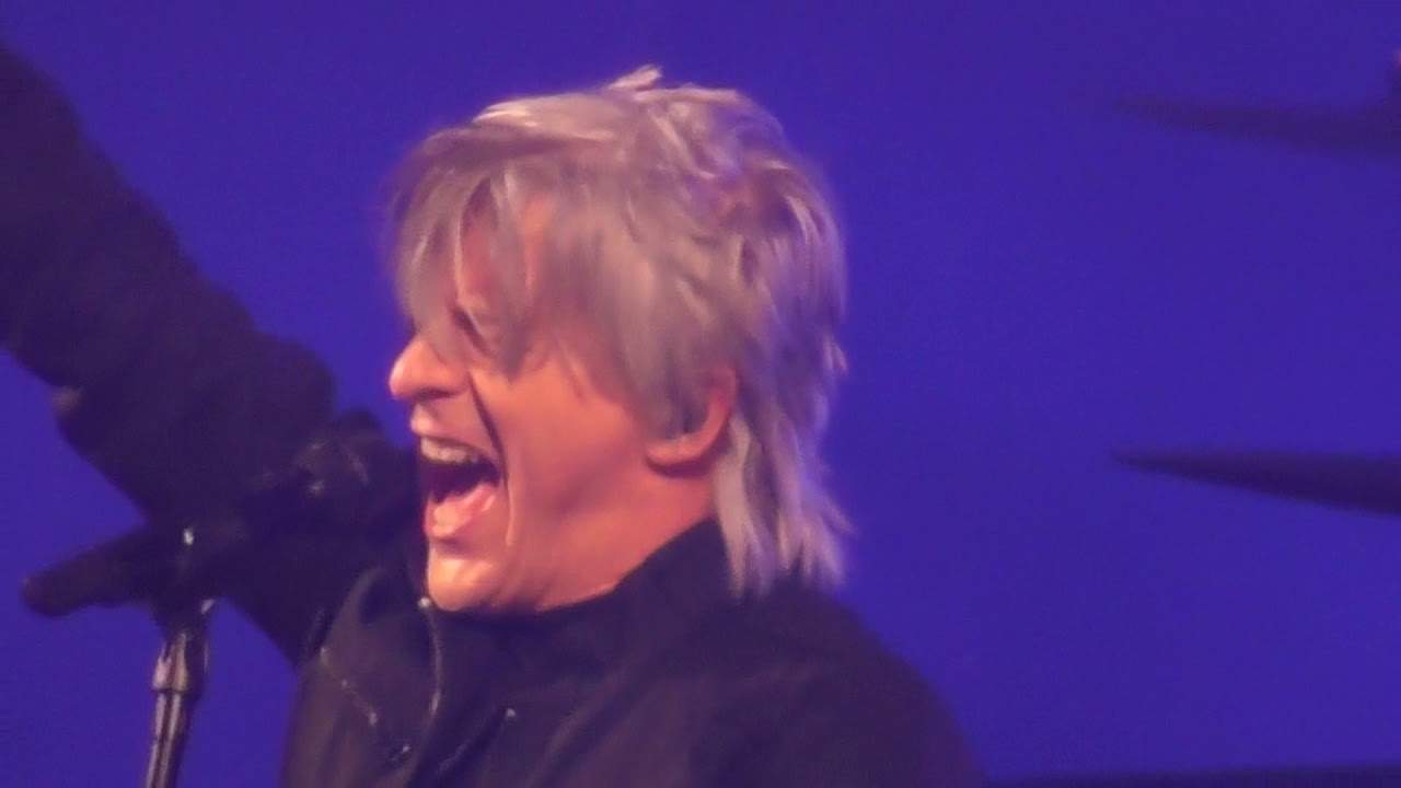 Indochine Bruxelles 25/09/2021 ,pas top mais filmé du coin PMR