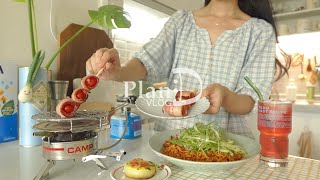 Daily life of freelancer  making outfits at home. Spicy Moon Snail Noodles, Tomato Bacon Skewers by planD플랜디 1,420,119 views 9 months ago 28 minutes