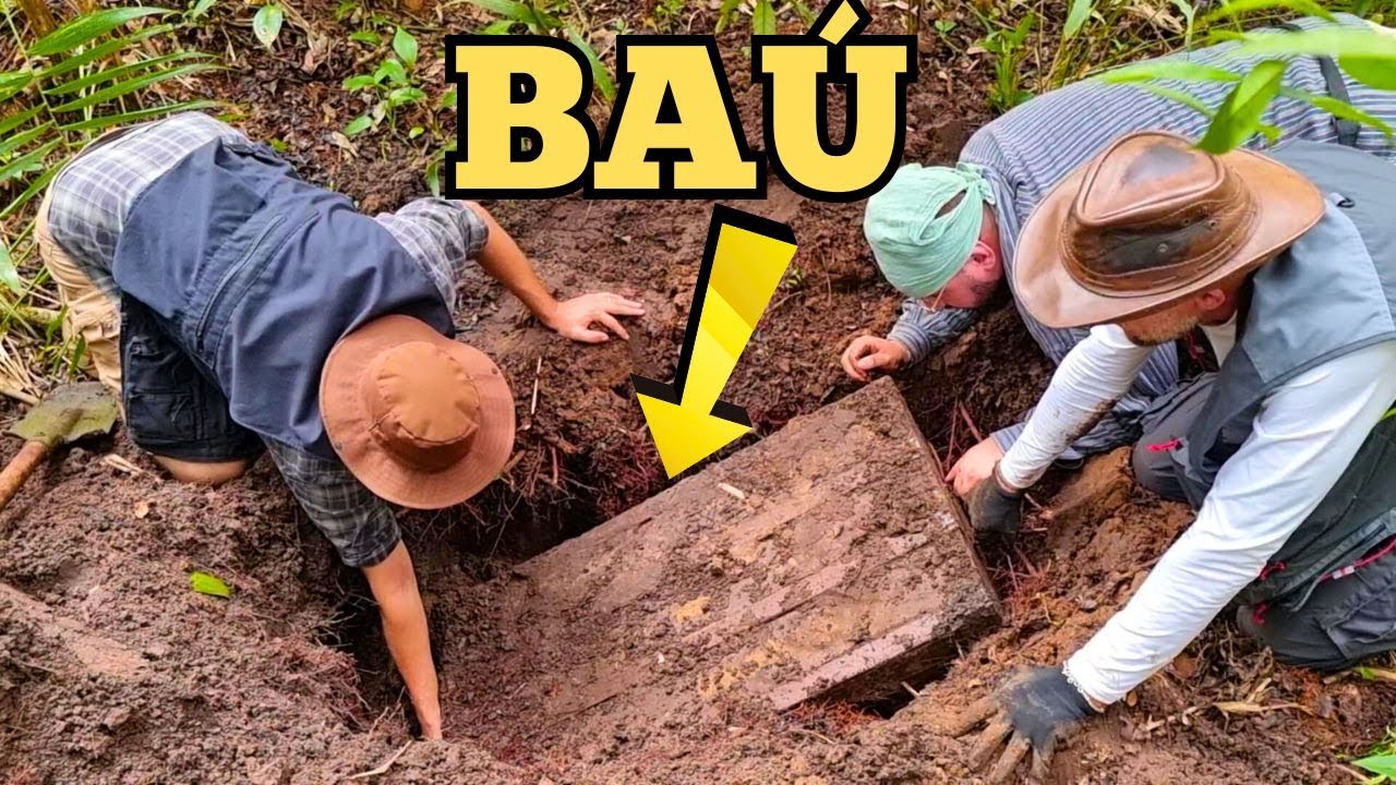 Baú ANTIGO ESTAVA ESCONDIDO PERTO da PRAIA