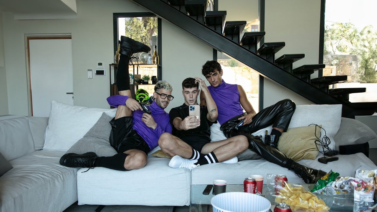 "The Roommates" Campaign Teaser - FW 23/24 Collection | MODUS VIVENDI