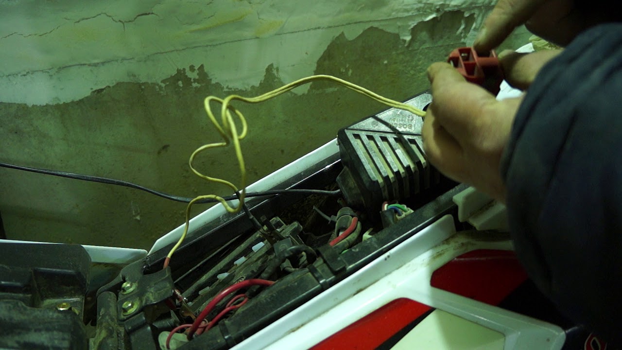 Заряжаем мотоциклетный аккумулятор. - YouTube