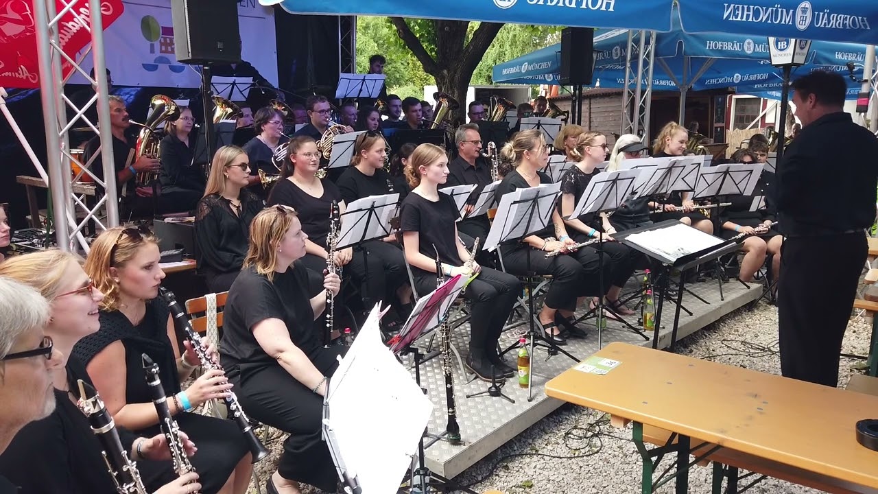 10 Jahre Burgersgarten mit dem Blasorchester Georgensgmünd unter der Leitung von Jens Lohmüller