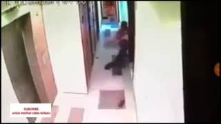 PEMERKOSAAN, di lobi hotel terekam cctv