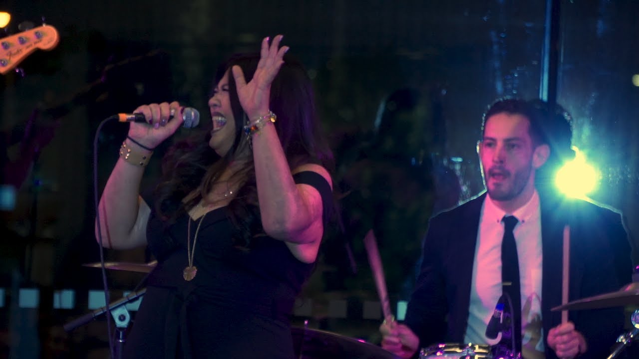 Francesca Camus - "Twist and Shout" (Cover)- Mondays Dark