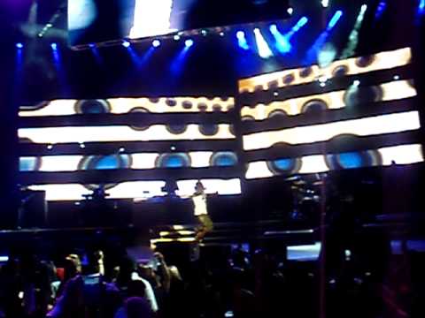 LIL WAYNE entrance in Scranton PA 7/27/09