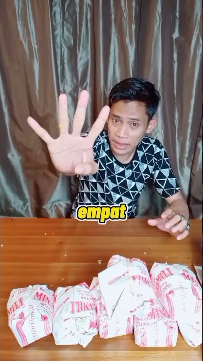 Mukbang 10 nasi padang dalam waktu 1 menit 30 detik!!