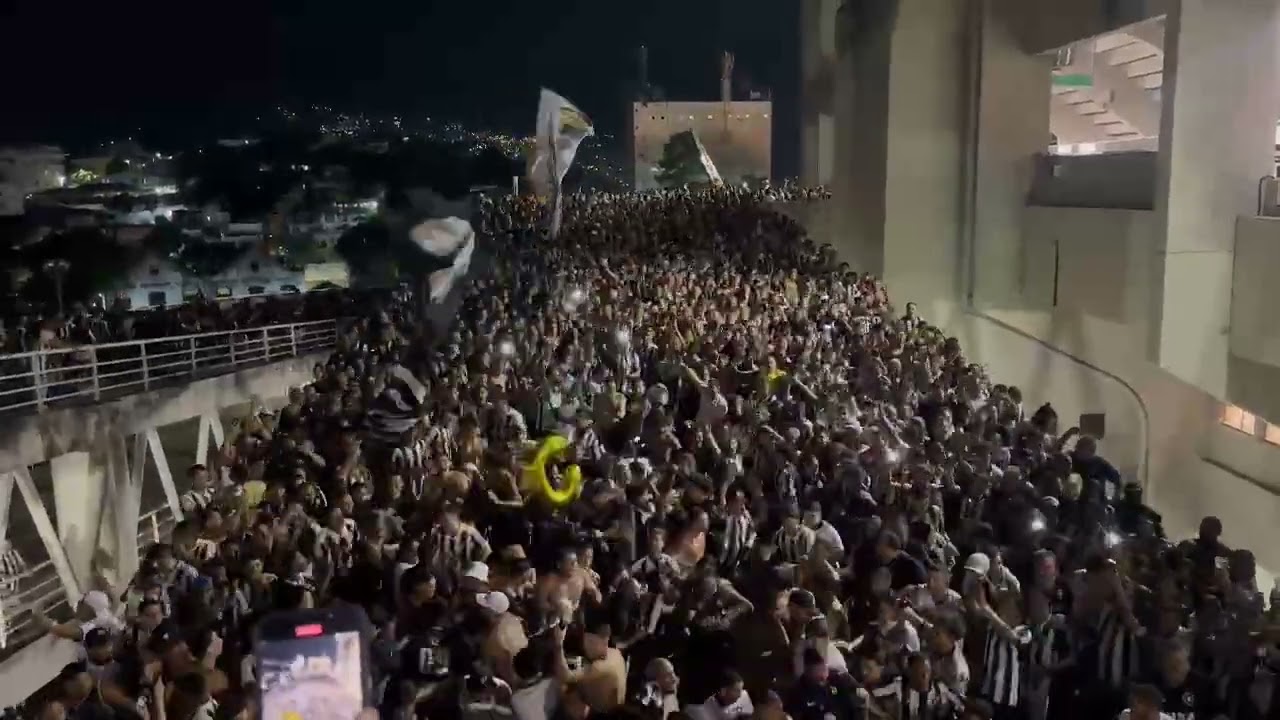 TORCIDA DO BOTAFOGO SAINDO ENLOUQUECIDA APÓS VITÓRIA NO CLÁSSICO! VEJA!