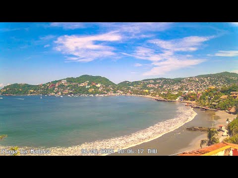 Playa La Madera Live – Zihuatanejo, Mexico — Zihuatanejo, Guerrero live camera thumbnail