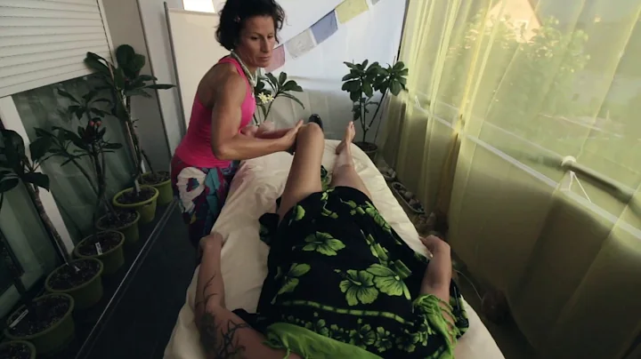Lomi Lomi Massage von Melinda Hebenstreit in Venus...