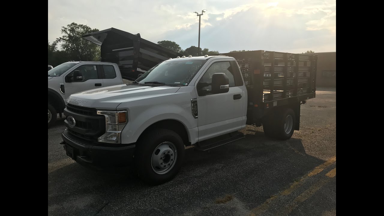Ford F-350 Super Duty Dual Rear Wheel Chassis Cab with Knapheide Rack ...