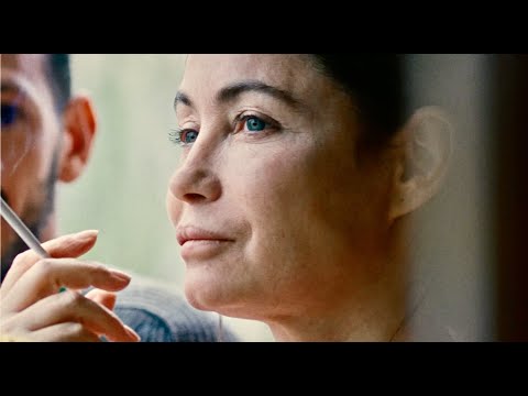 Margaux Hartmann / L'Étreinte (2021) - Trailer (English subs)