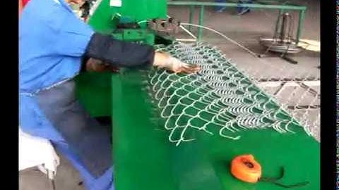 New type Semi automatic chain link fence machine video clip