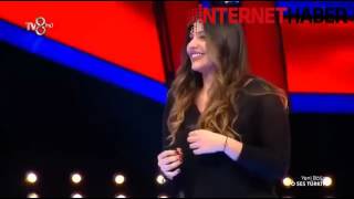 Athena Gökhan (İlahi̇ Söyledi̇)