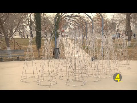 რუსთავის ცენტრალურ პარკში საახალწლო განათებები მონტაჟდება 23- 12- 2019