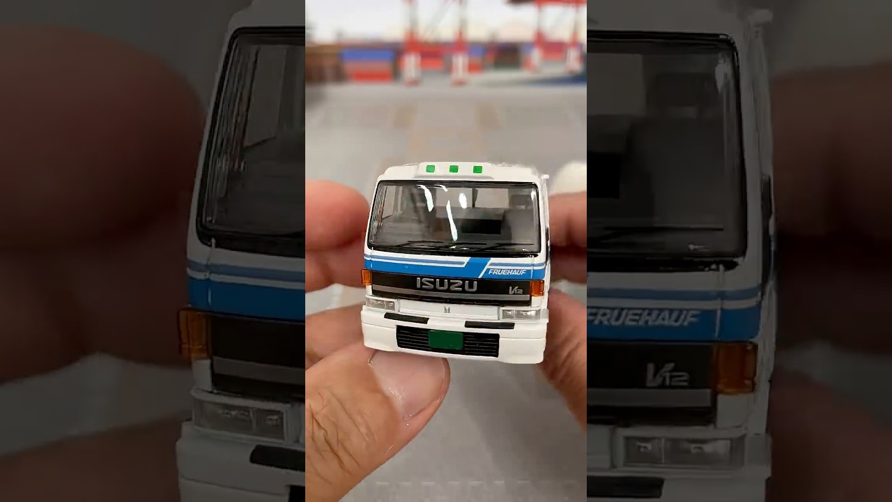 【職人レビュー】いすゞ810EX ウィングルーフトレーラ：アルミ素材の輝きと3枚煽りの開閉が凄い！