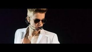 Justin Bieber - Boyfriend (Montage Live)