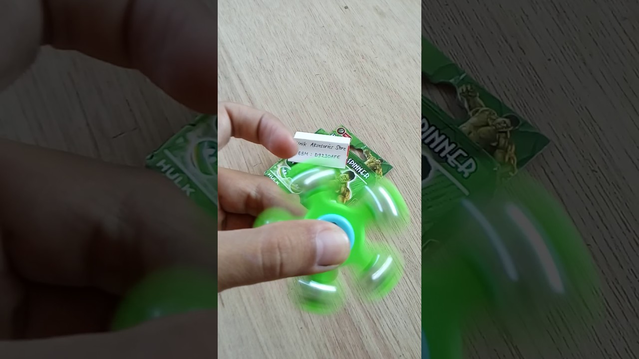 Cara sederhana memainkan sekaligus menggunakan fidget spinner.