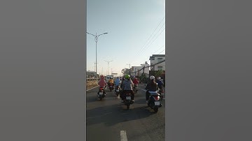 Giờ công nhân đi làm ca sáng trên Quốc lộ 1A (khu công nghiệp Tân Hương, Tiền Giang) #workingday