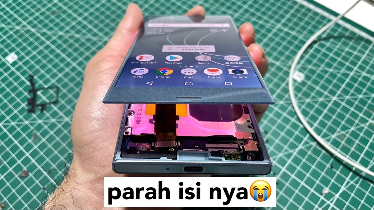 Bongkar hp Sony yang kemasukan Air 