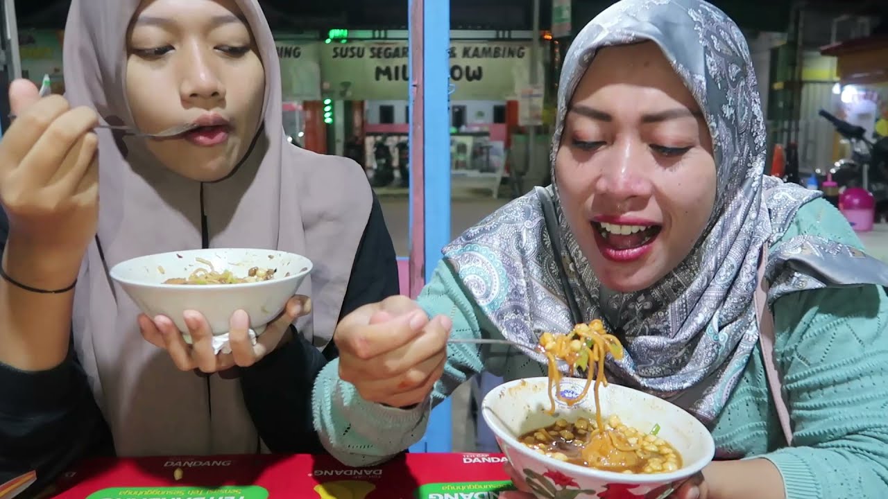 MIE AYAM INI CUMA 6000 DAN BANYAK?? GAK MUNGKIN !!