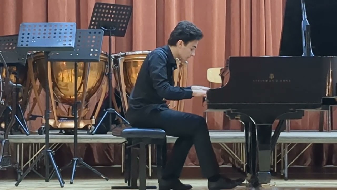 Victor Vichev plays Tzenko Minkin - Song and Ruchenitza