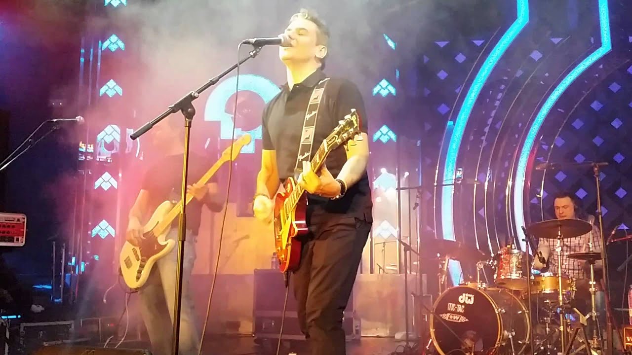 "Cómo te mueves" Modestia Aparte