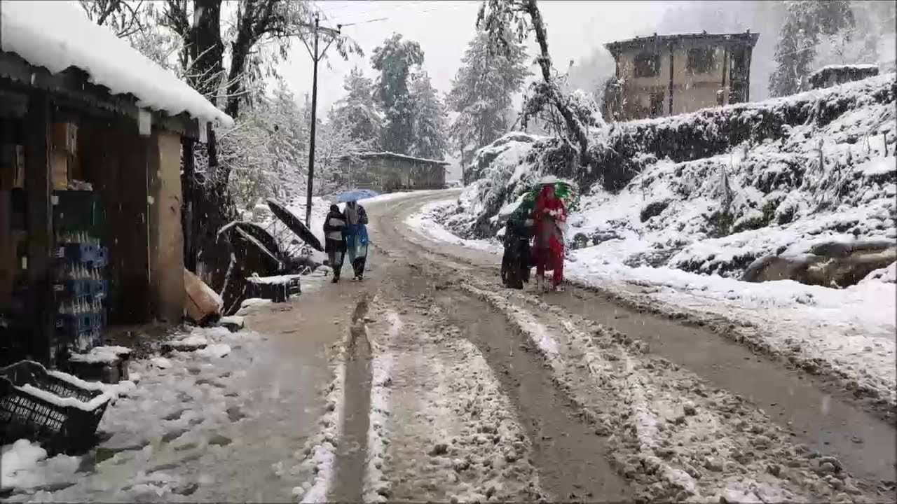 Heavy Snowfall in Poonch