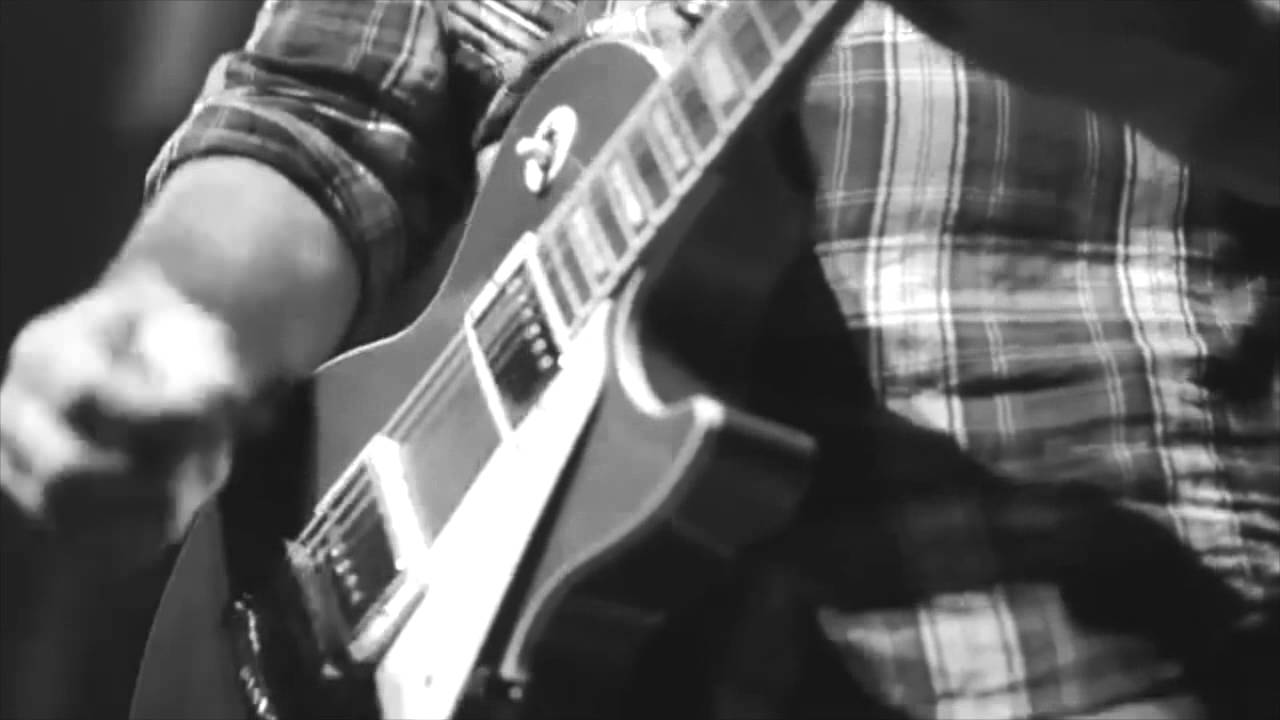 VA A ESCAMPAR: Acordes y Letra para Guitarra, Ukulele, Bajo y Piano (La  Vela Puerca)