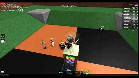 Roblox The Mad Murderer Gameplay Part 1 (Someone Trust Me Im Recording!)