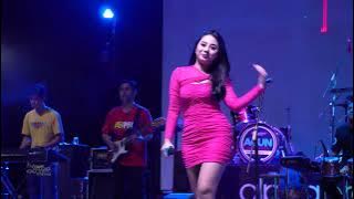 ESTER OKTAVIA WOW!! ~ BADAI | AB PRO