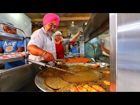 palak-chaap,-rarha-nutri,-amritsari-kulche-at-sardarji-dhaba-|-indian-street-food-punjab