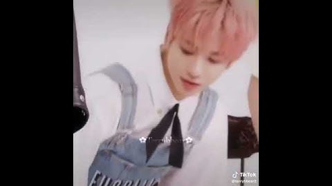 Nhân tiện, anh ấy đang nhìn gì thế? Taehyun nhìn xuống đầu Beomgyu.👀🥵🤤 #taegyu