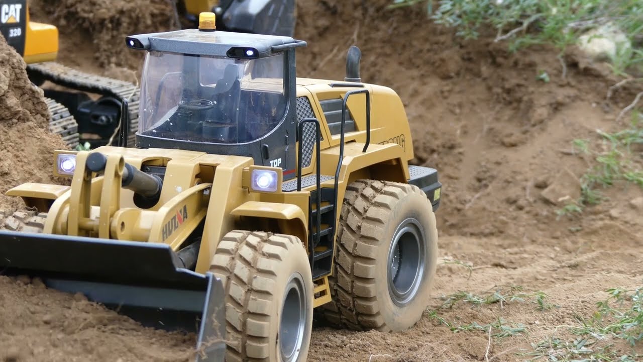 Realistic RC Construction – Caterpillar 320, Volvo Dumper & New Wheel Loader Road Work