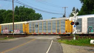 Only 1 Engine Powers Big CSX Train